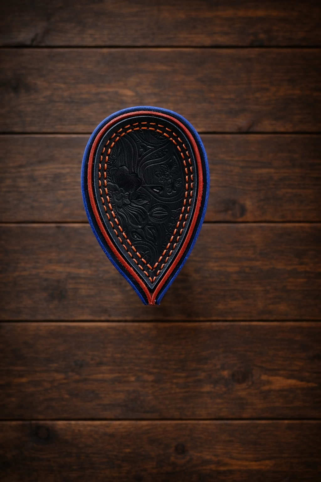 Master Artisan Embossed Side Quiver